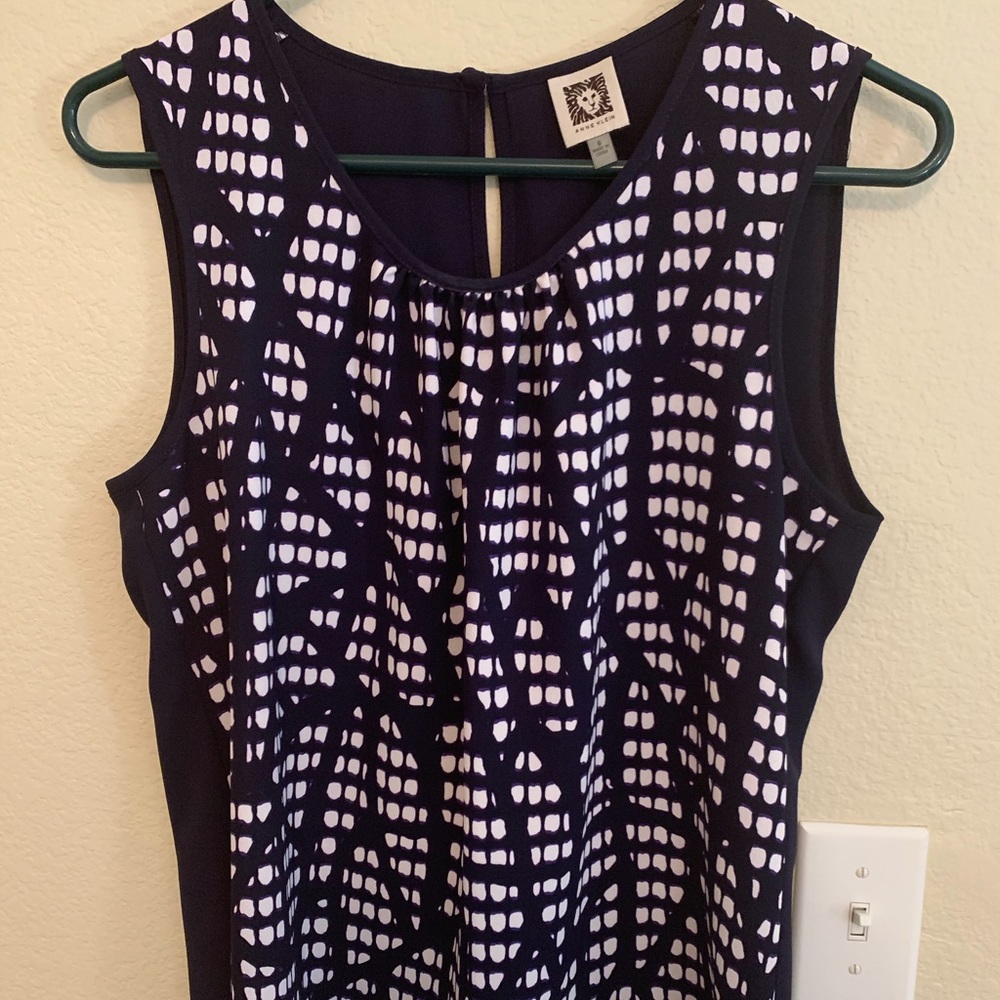 2/$20 - Anne Klein Sleeveless Blouse - Size Med